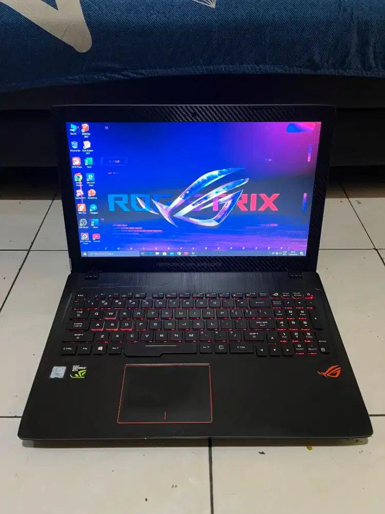Dijual Asus ROG Strix GL553VD core i5 gen7(ram 16/ssd128/hdd 1tb)