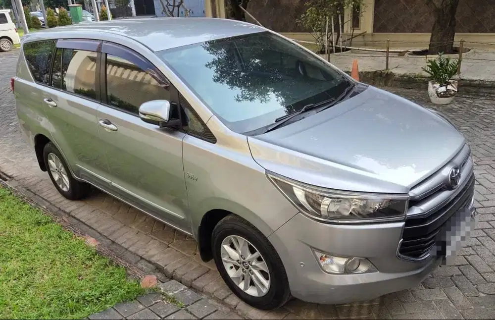 Innova Reborn 2.0 Bensin V Luxury