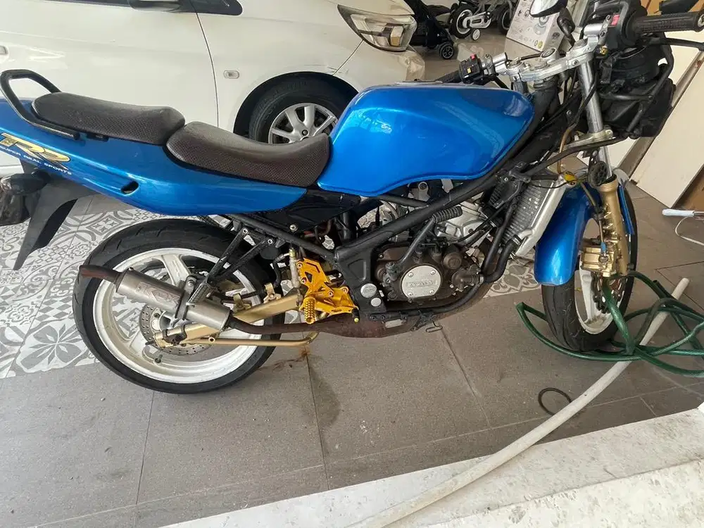 Ninja RR CBU Biru 2004