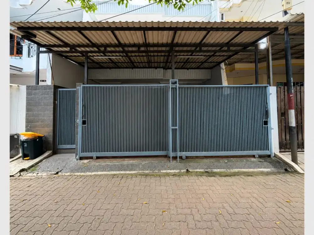 Rumah Sunter Danau Indah Bagus Uku 8X14 Strategis 2.5 LT Semi Furnished Hrg Bagus