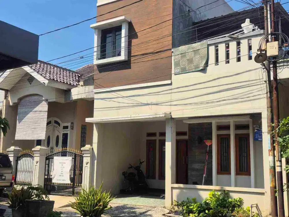 jual rumah cluster 2 lantai blok depan bangunan kokoh