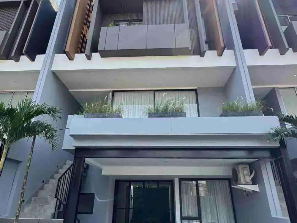 Rumah Mewah 3 lantai di Cilandak Jaksel dengan konsep Mewah Double Dekker