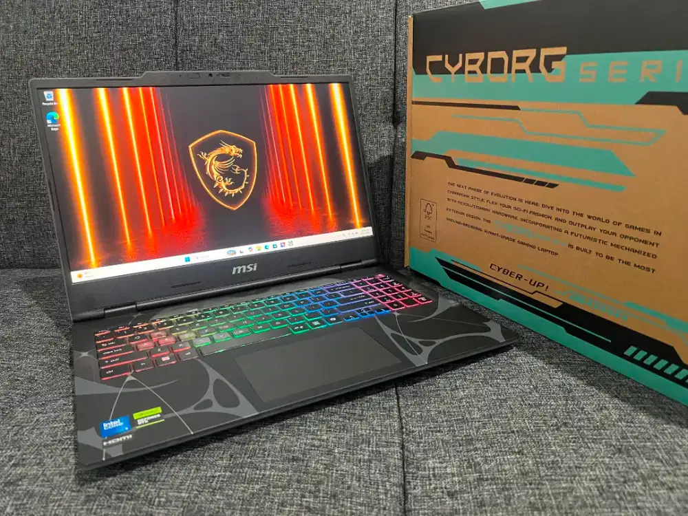 MSI CYBORG 15 210H Core 5