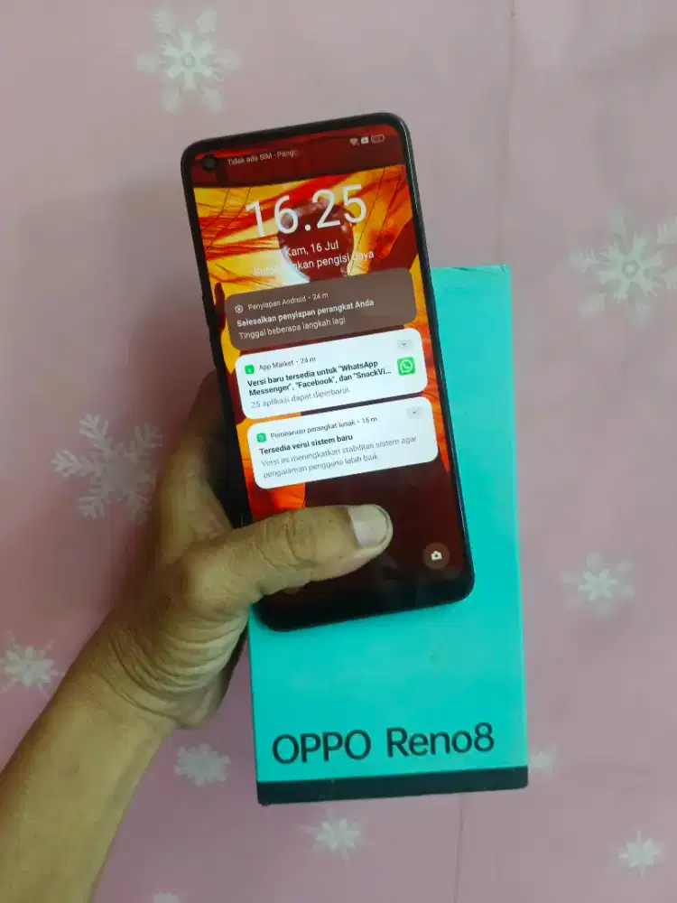 Oppo Reno 8 4G ram 8/256 NFc + dus