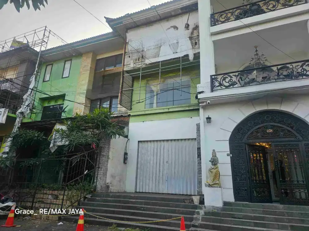 Murah! Ruko 2 Are-3 Lantai di Komplek Ruko Kuta