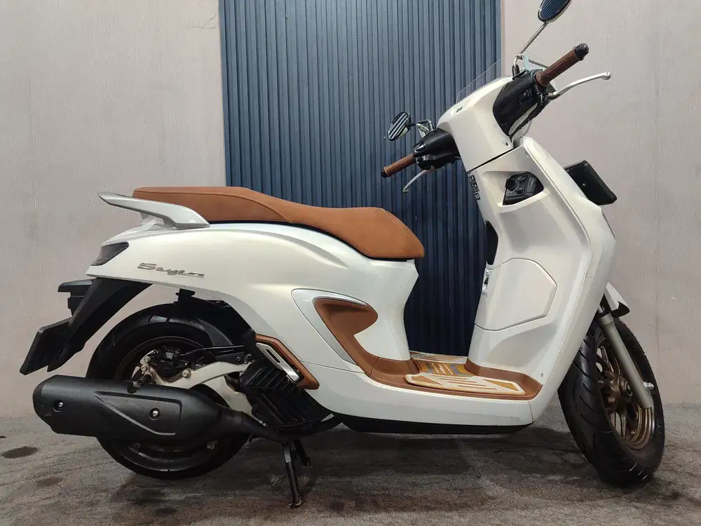 Stylo 160 ABS 2024 istimewa mulus terawat siap pakai...