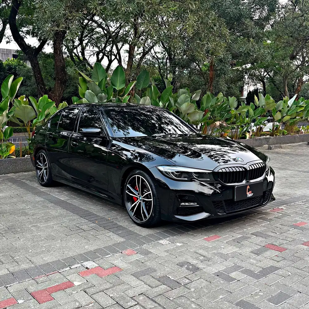 BERGARANSI RESMI! BMW 330i M Sport 2022 low odo 2021 msport g20