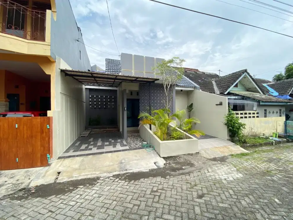 Rumah Semi 2 Lantai Siap Huni Dekat Kuliner Sate & Sop Pak Bayu