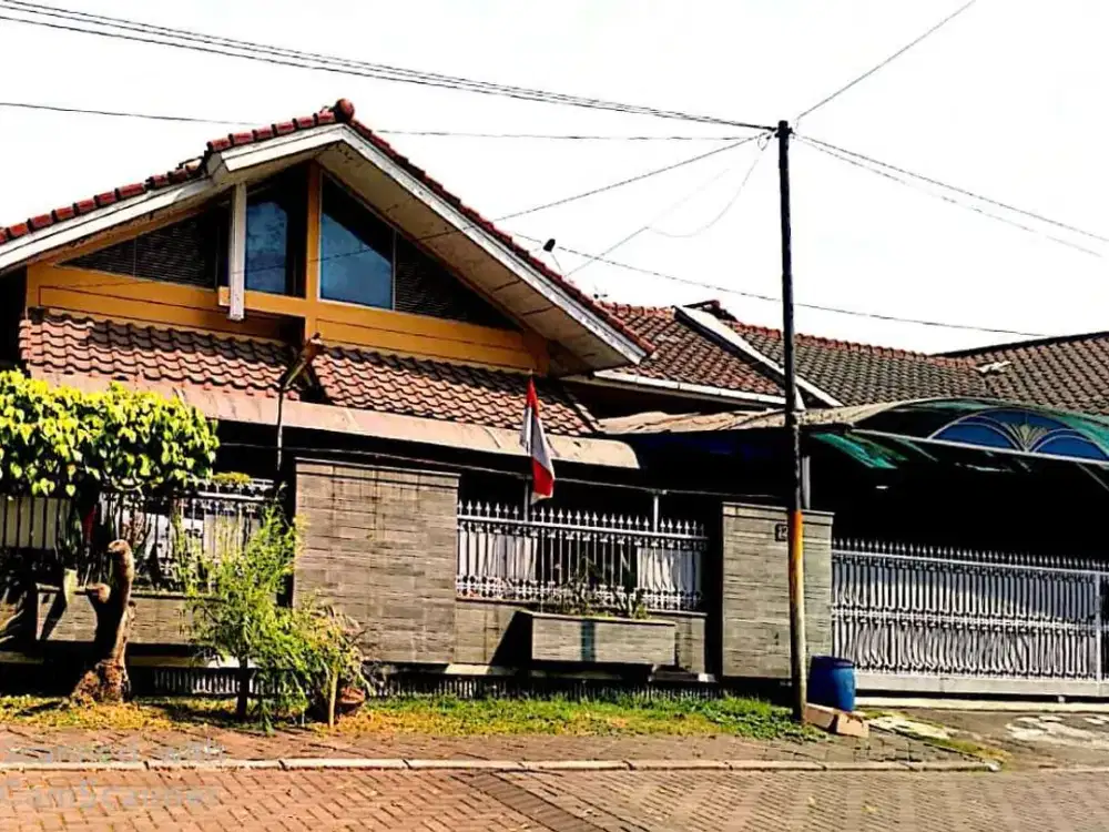 Dijual Rumah Terawat di Komplek Elite Batununggal Indah, dekat Tol Buah batu Bandung