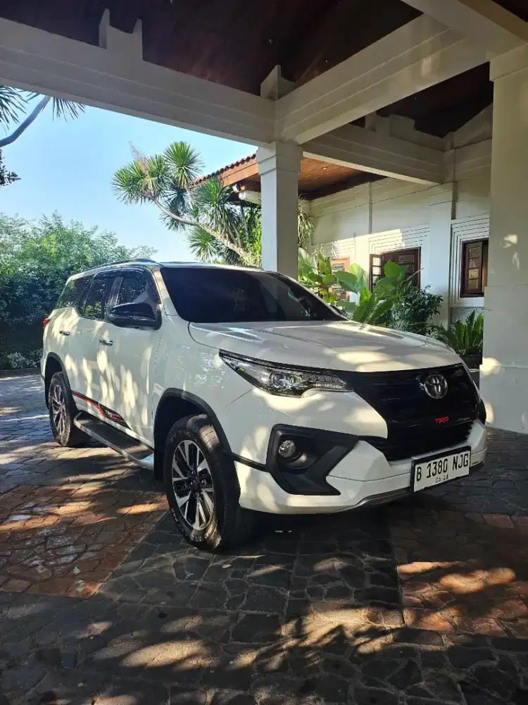 Toyota Fortuner VRZ TRD 2.4 2018/2019
