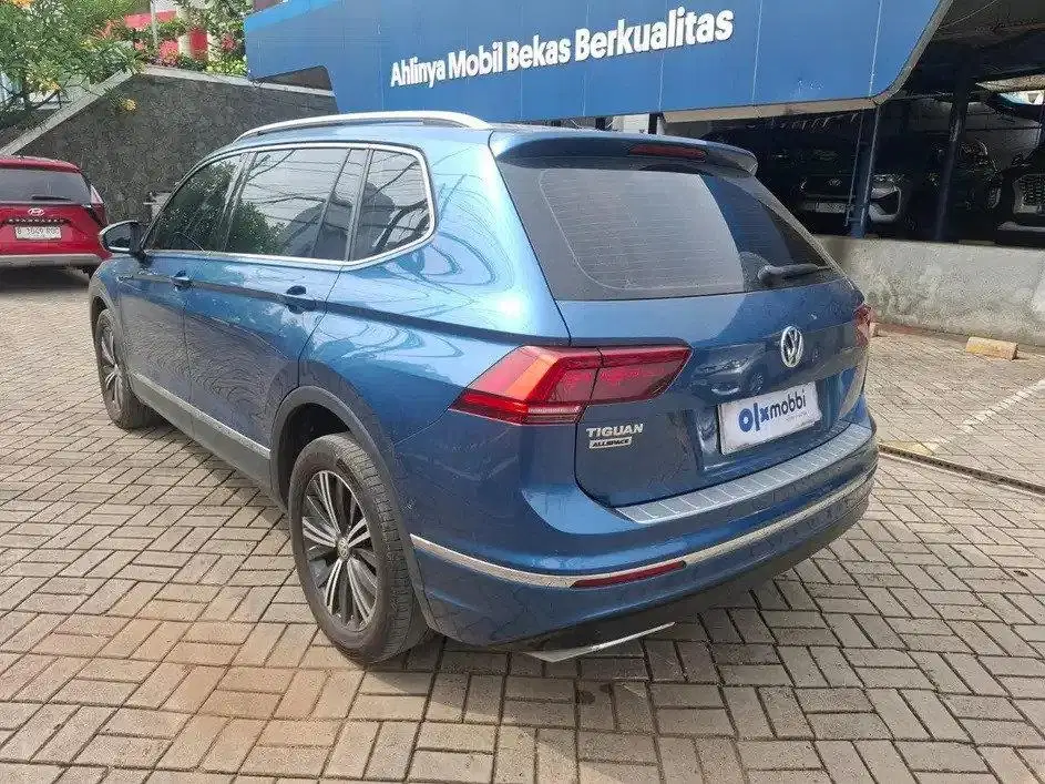 DP RENDAH - Volkswagen Tiguan Allspace 1.4 TSI Bensin-AT 2020