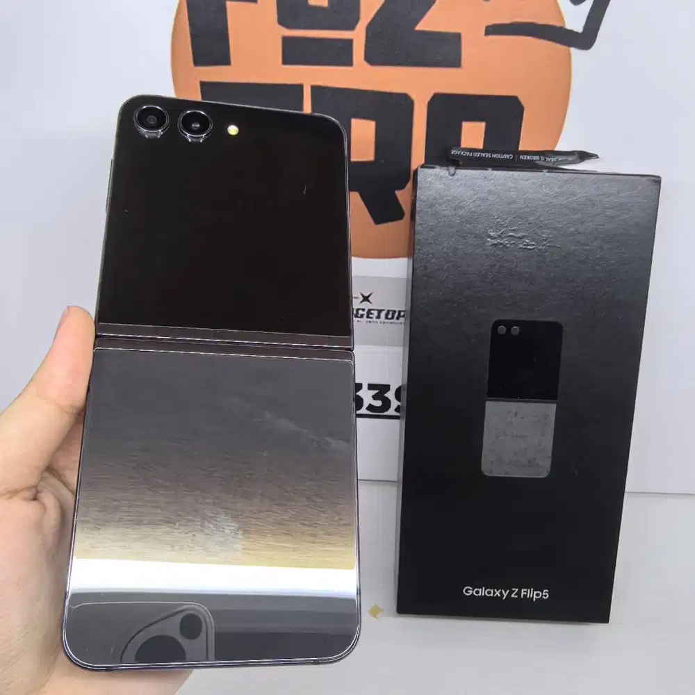 Samsung Galaxy Z Flip 5 8/256GB Graphite No Minus No Kendala