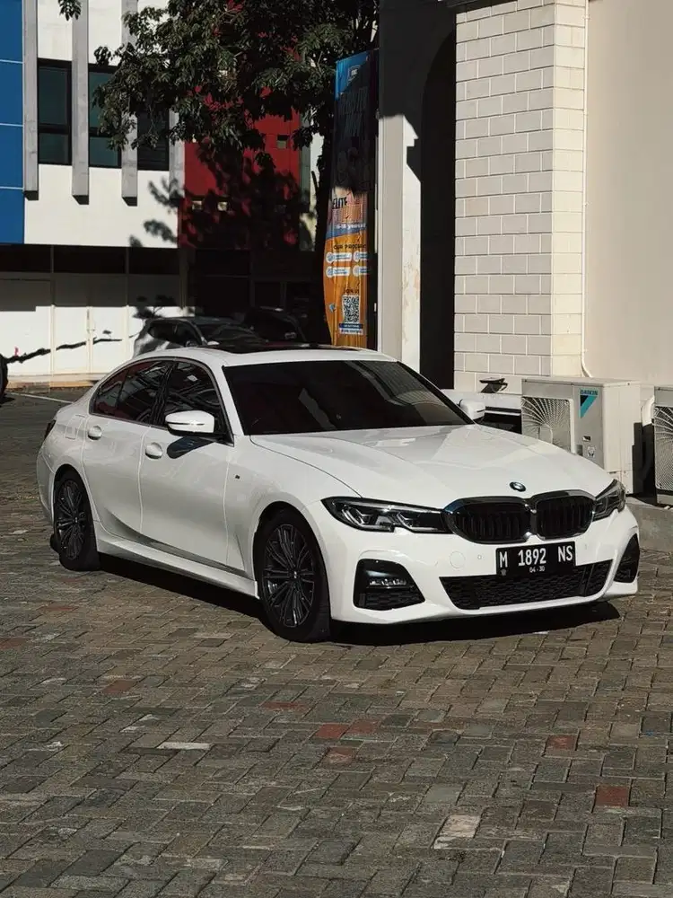 Harga CASH! BMW 330i 2020 Putih