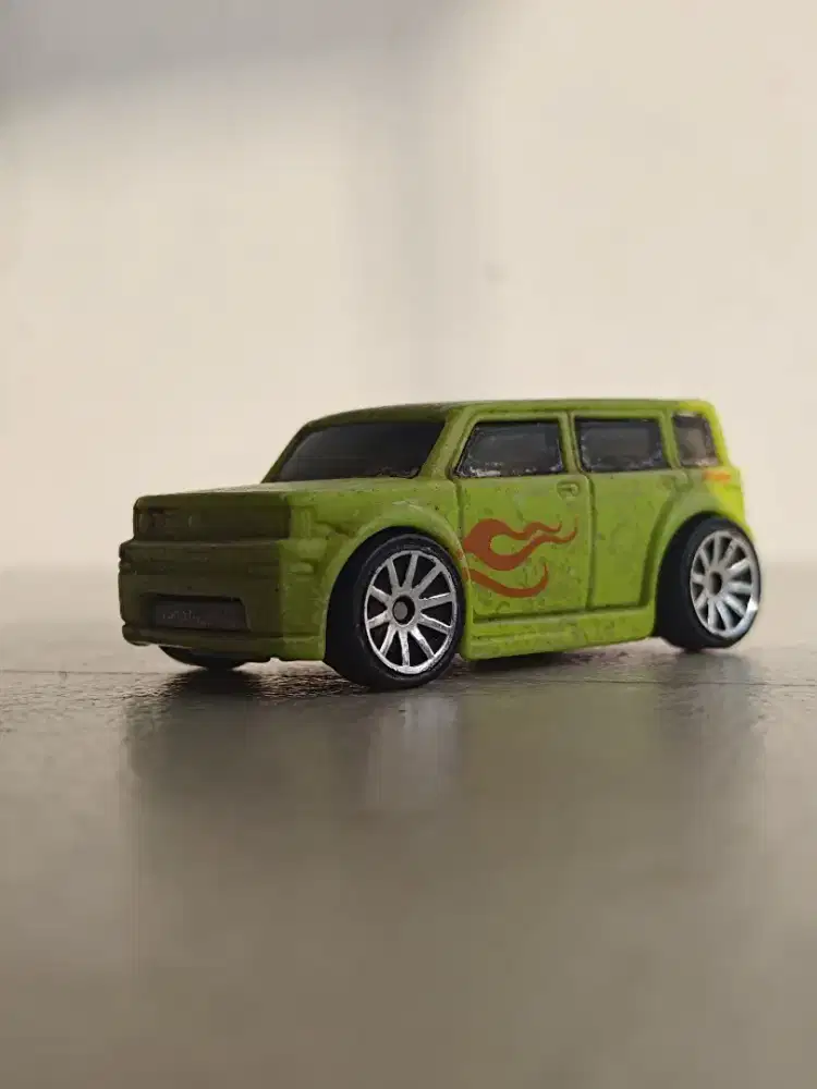 Hot Wheels Scion xB Color Shifters Hijau Loose Diecast Mainan Rare