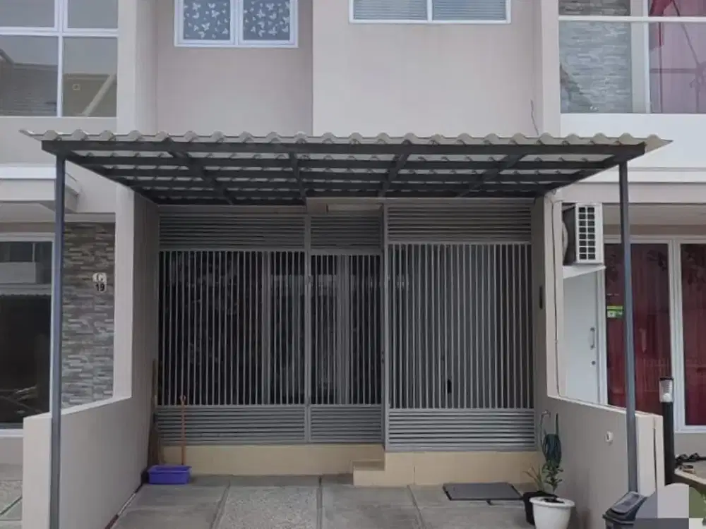 Dijual rumah 2 lantai siap huni di palm blossom taman surya