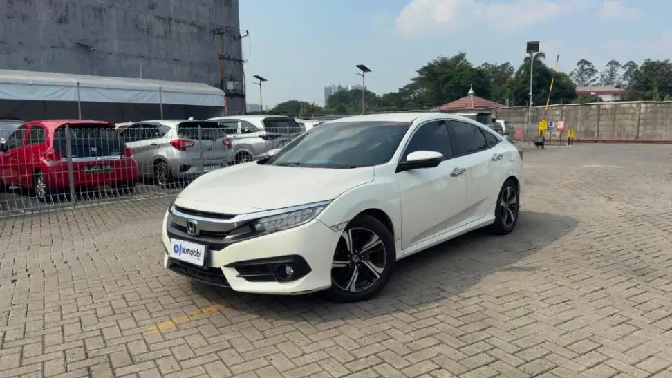 LOW DP Honda Civic 1.5 ES Bensin-AT 2017 BAH