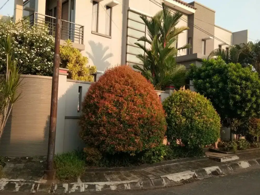 Rumah Mewah Hook 2 Lantai di Taman Modern Cakung | LT 300 m² | SHM
