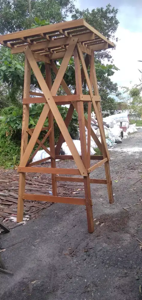 Kaki tandon menara ulin