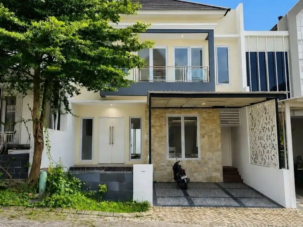 Rumah St. James, Royal Residence Strategis • Siap Huni