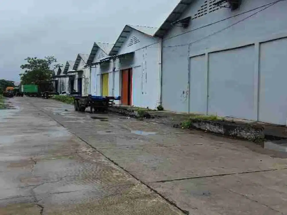 Gudang Siap Pakai jl Ir Sutami Makassar
