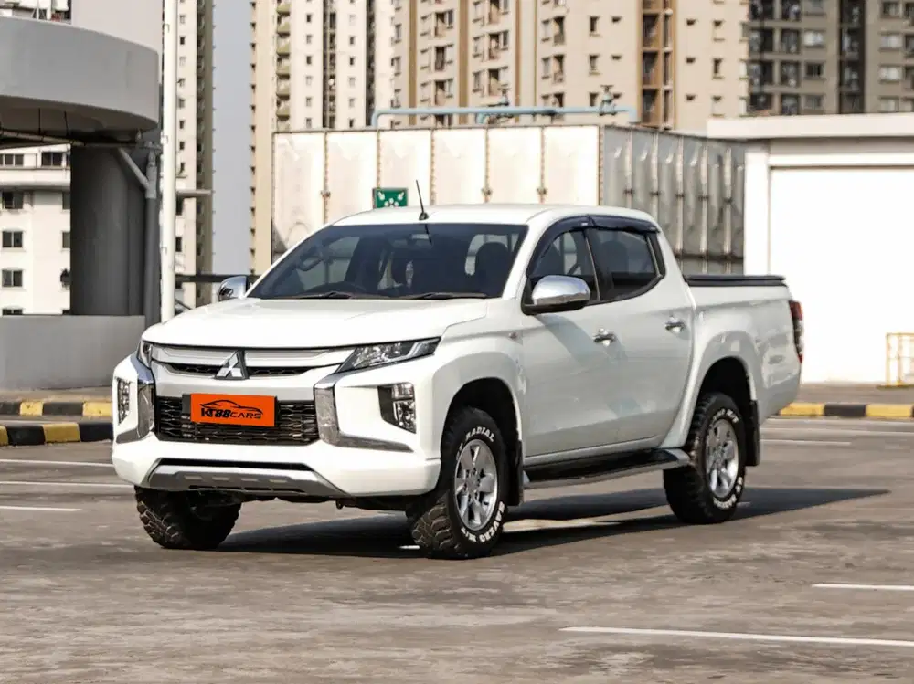 Mitsubishi Triton Double Cabin GLS 4X4 Manual 2021 putih ganjil