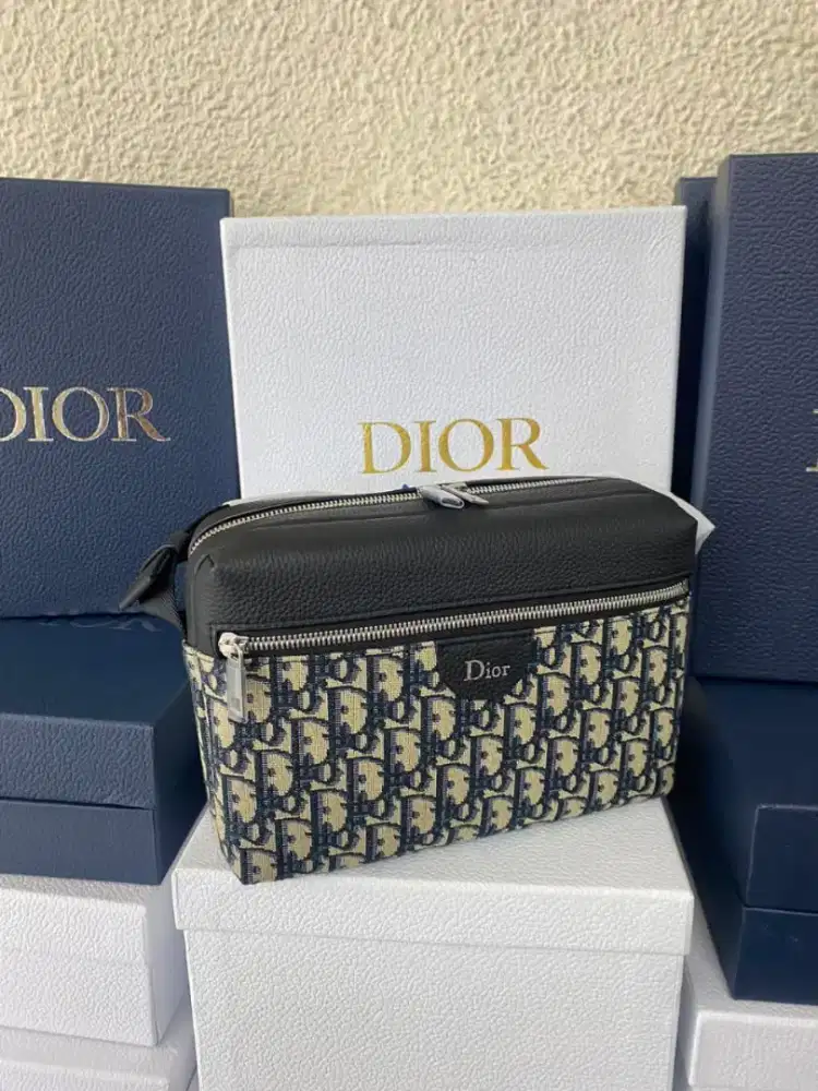 Tas selempang dior unisex