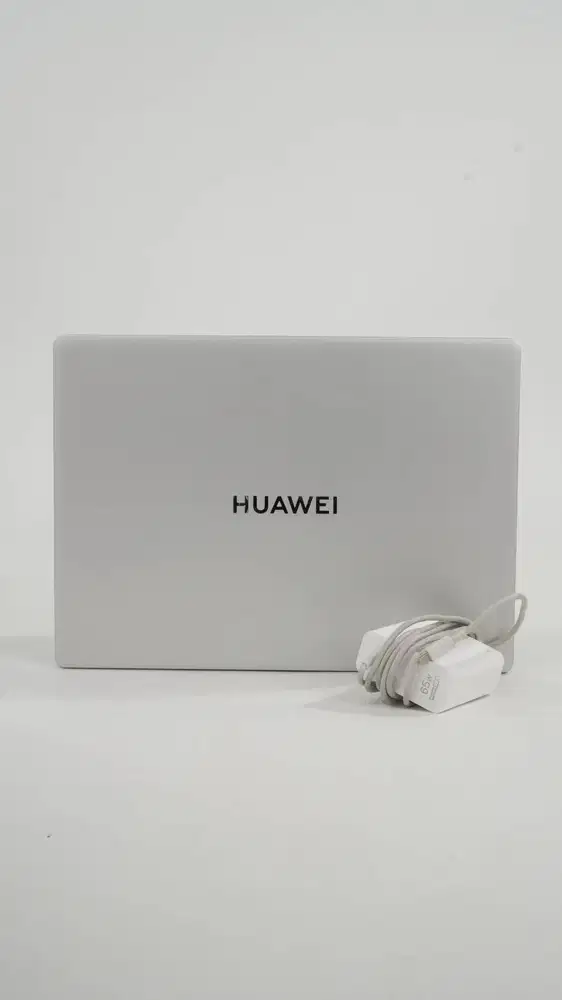 LAPTOP HUAWEI FULLSET BARU