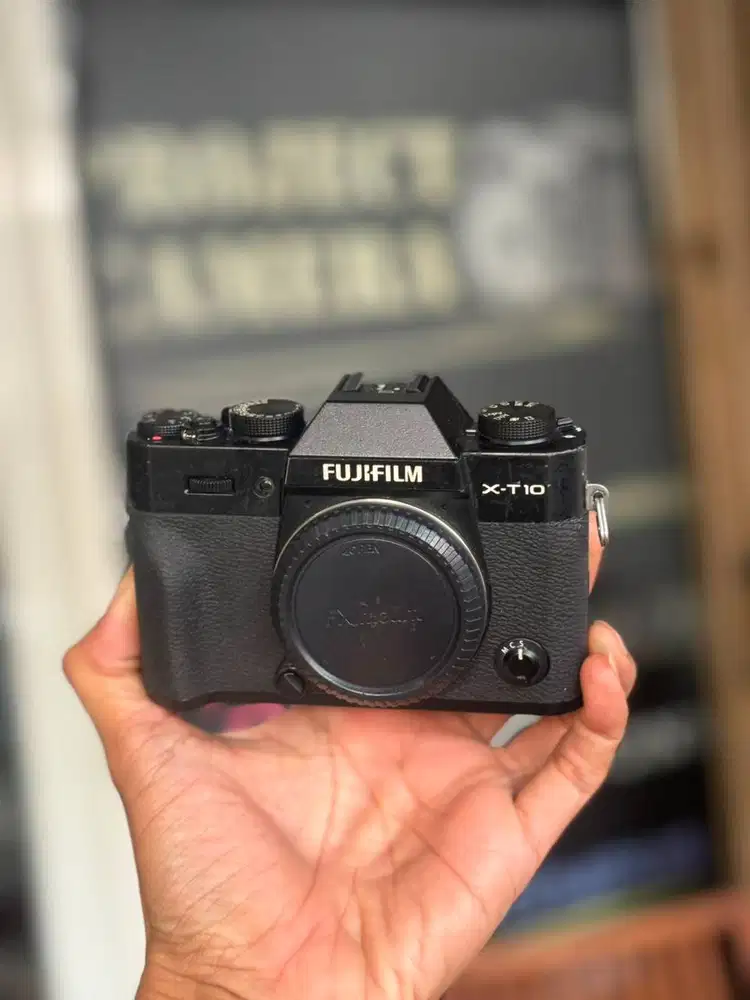 Fujiiflm XT10 Body Only Box