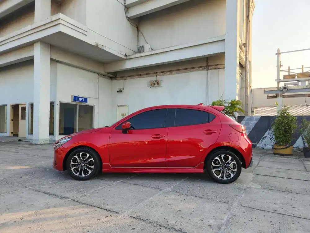 Mazda 2 R 2015 km 92rb