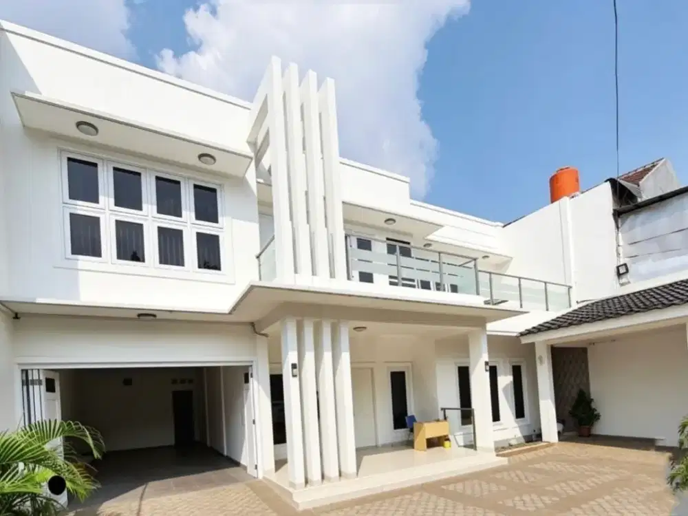 Dijual  Kantor & Rumah Minimalis Modern di JatiPadang Pasar Minggu Jakarta Selatan