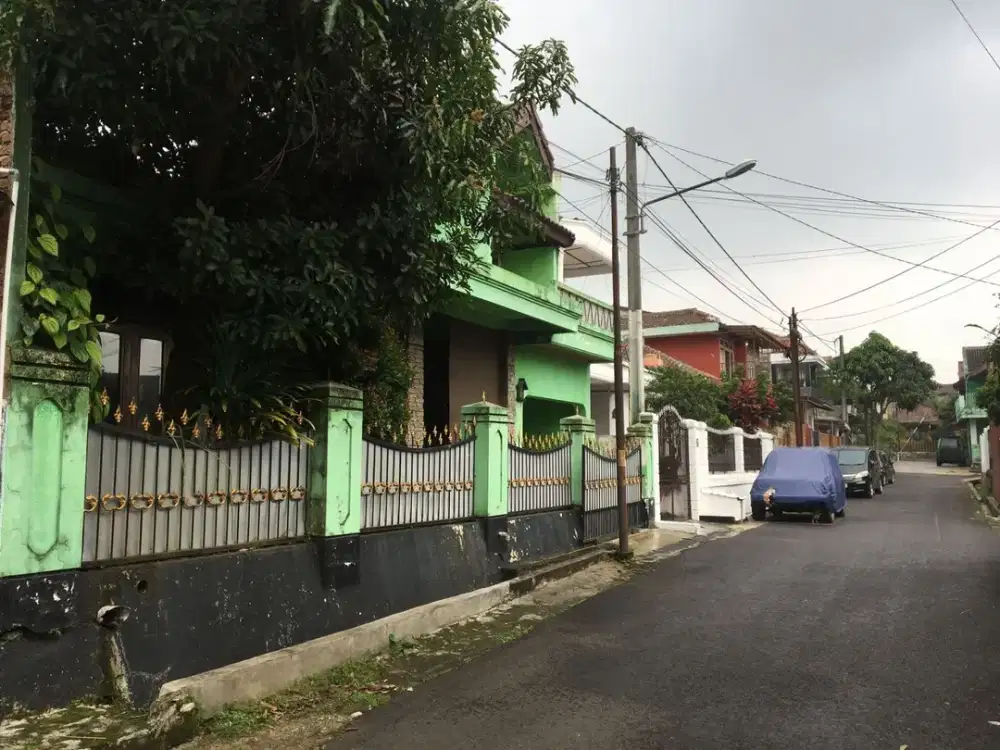 Rumah di Komplek Padasuka Indah Cimahi, 2 Lantai Siap Huni