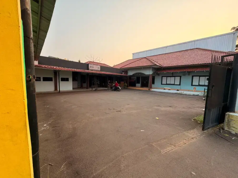 Gudang disewa di Bintaro Pondok Aren Parkiran Luas Lokasi Ok Nego