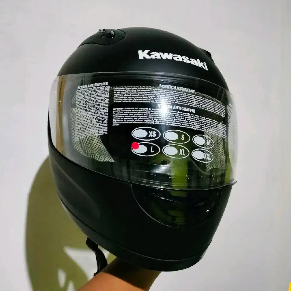 Helem kawasaki ukuran L