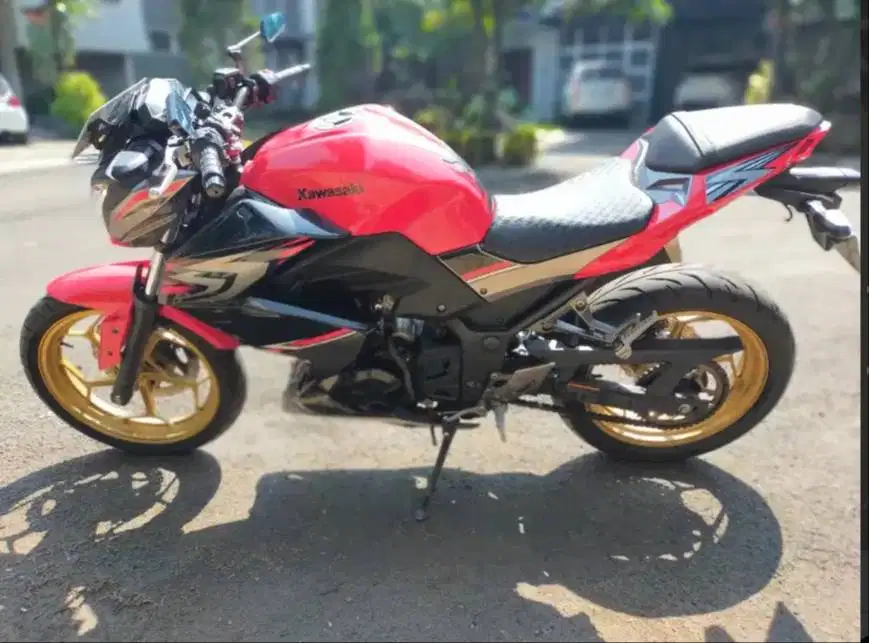 Kawasaki z250 ABS 2017 low km jarang pake