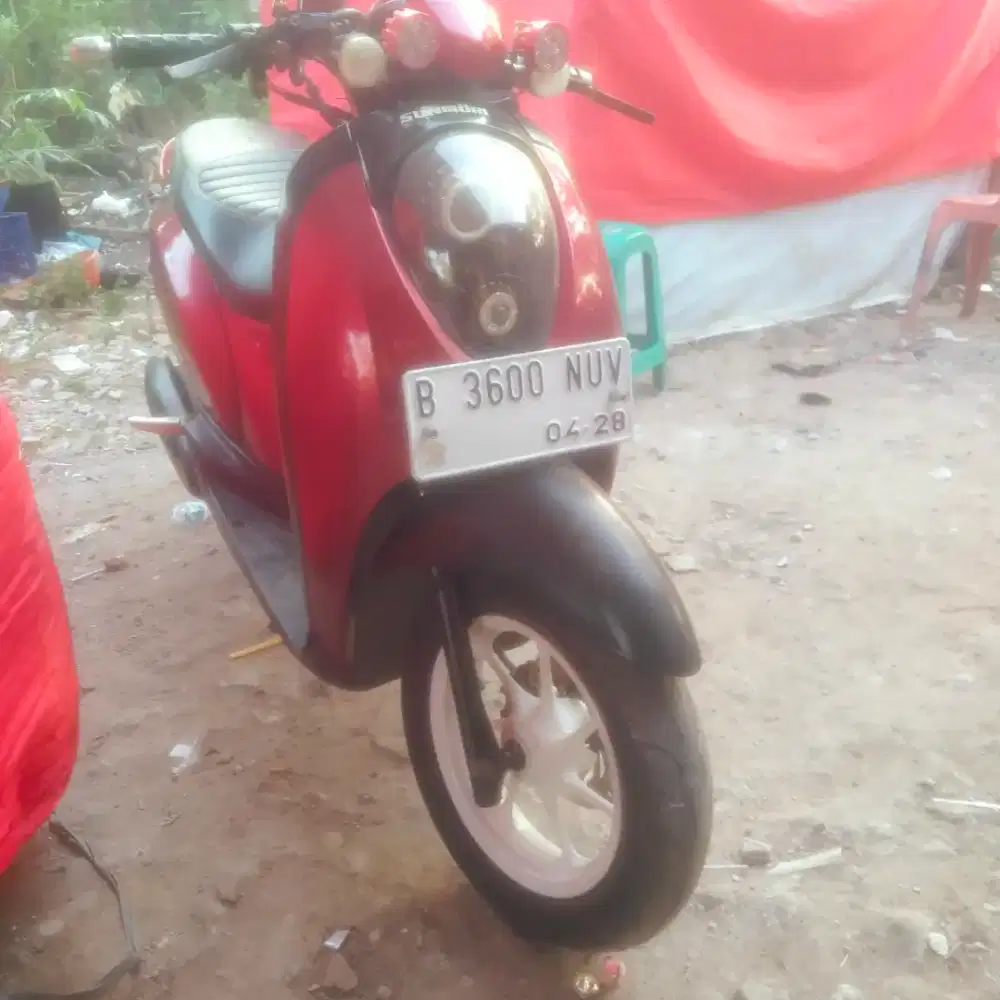 Scoopy tahun 2012