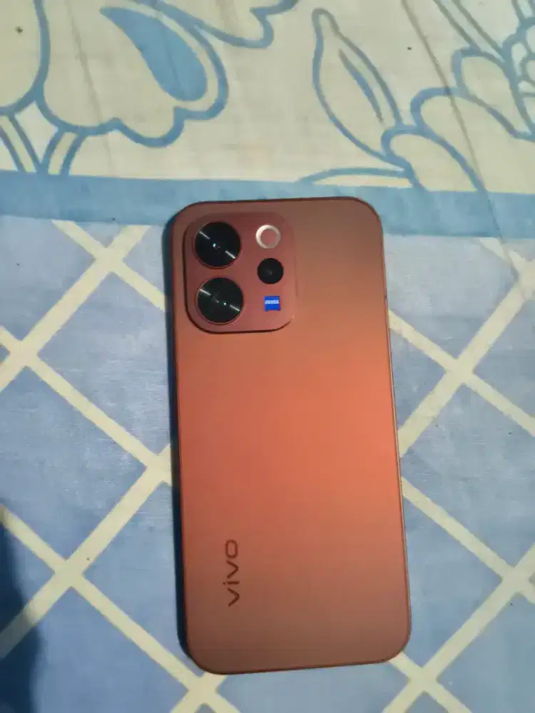 Di jual HP vivo v70 ram 12 gb Rom 256 gb