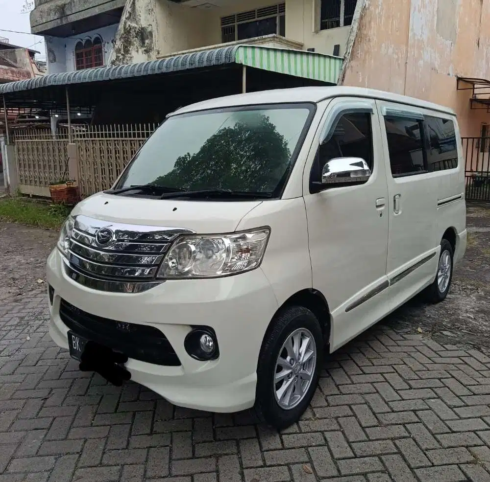 Daihatsu Luxio 2014 Bensin