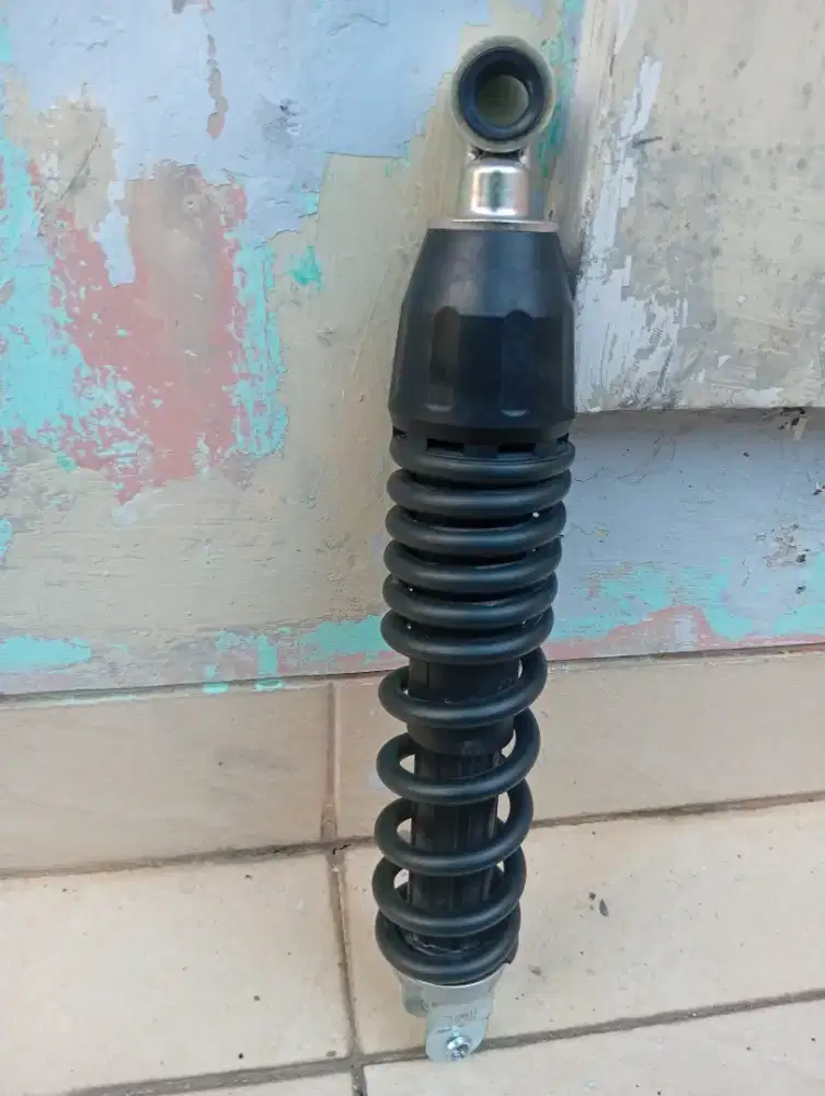 Shockbreaker belakang honda beat