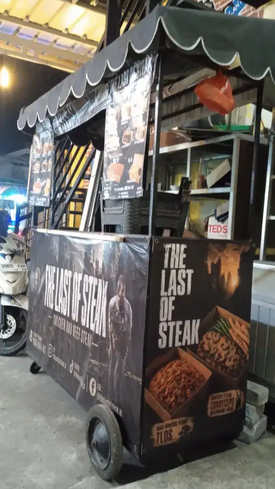 DI BUTUHKAN PENJAGA OUTLET STEAK STREET FOOD