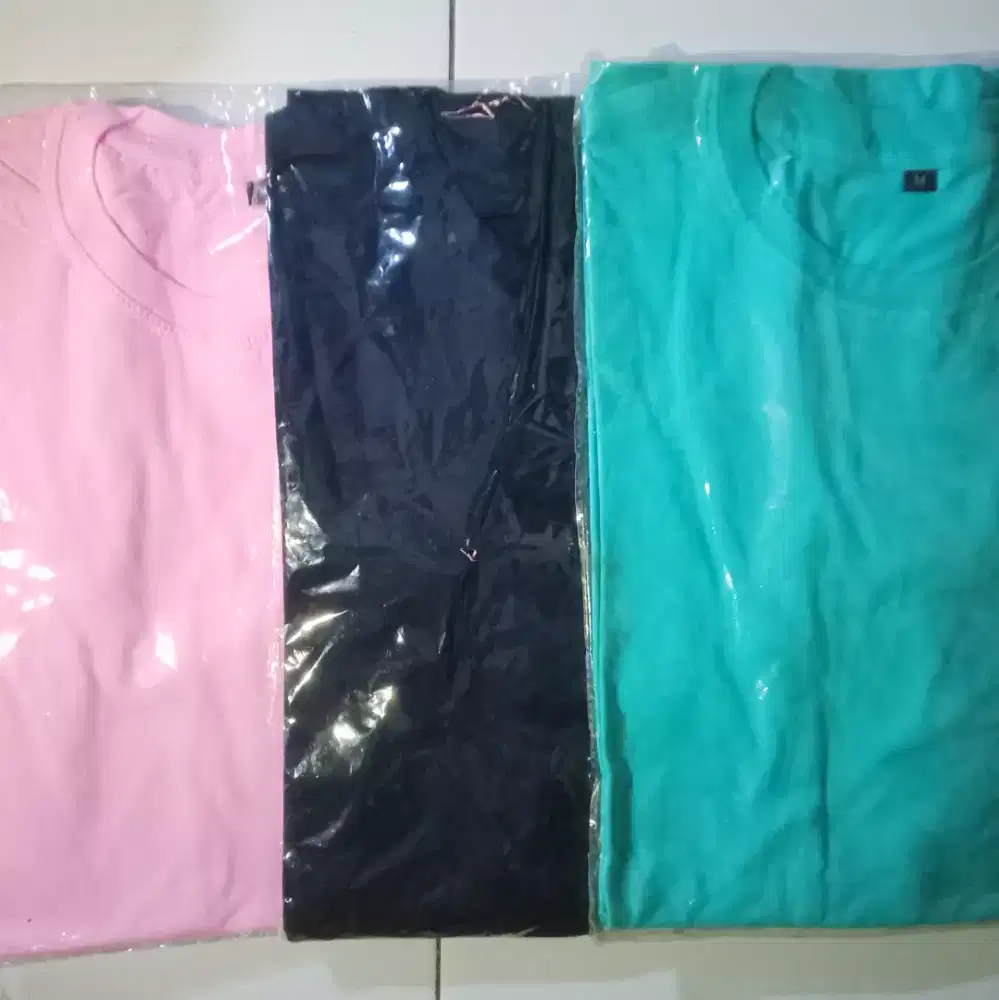 KAOS POLOS SEPAKET 3 PCS
