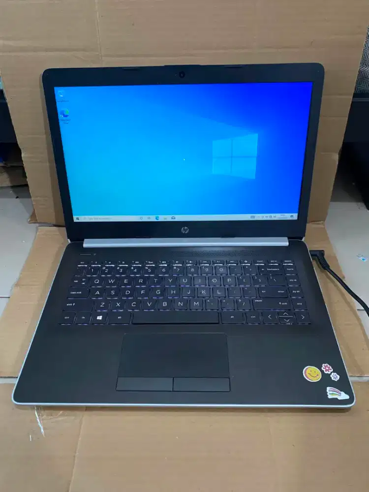 Dijual Laptop HP AMD E2-9000e Ram 4 GB HDD 500 GB Backlight