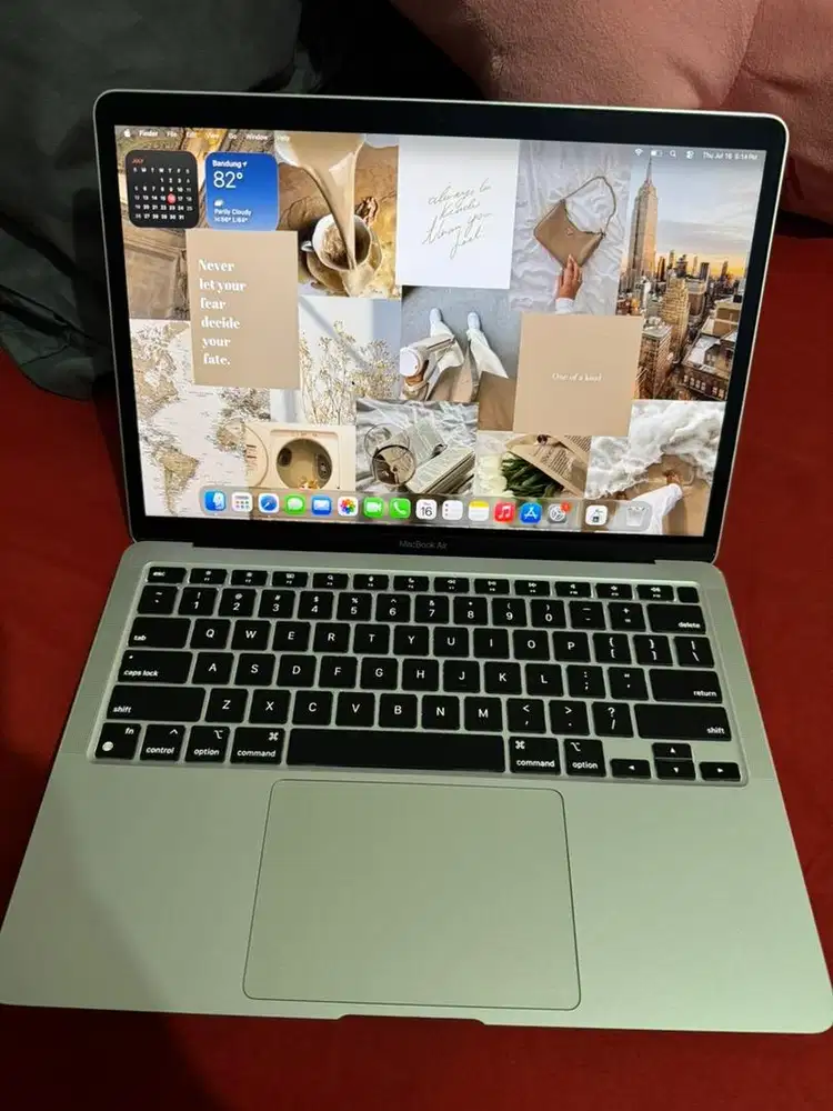Macbook air 2020 M1 8/128gb