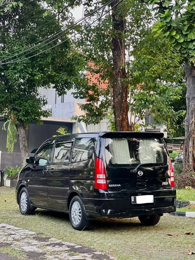 Nissan Serena 2010 Bensin