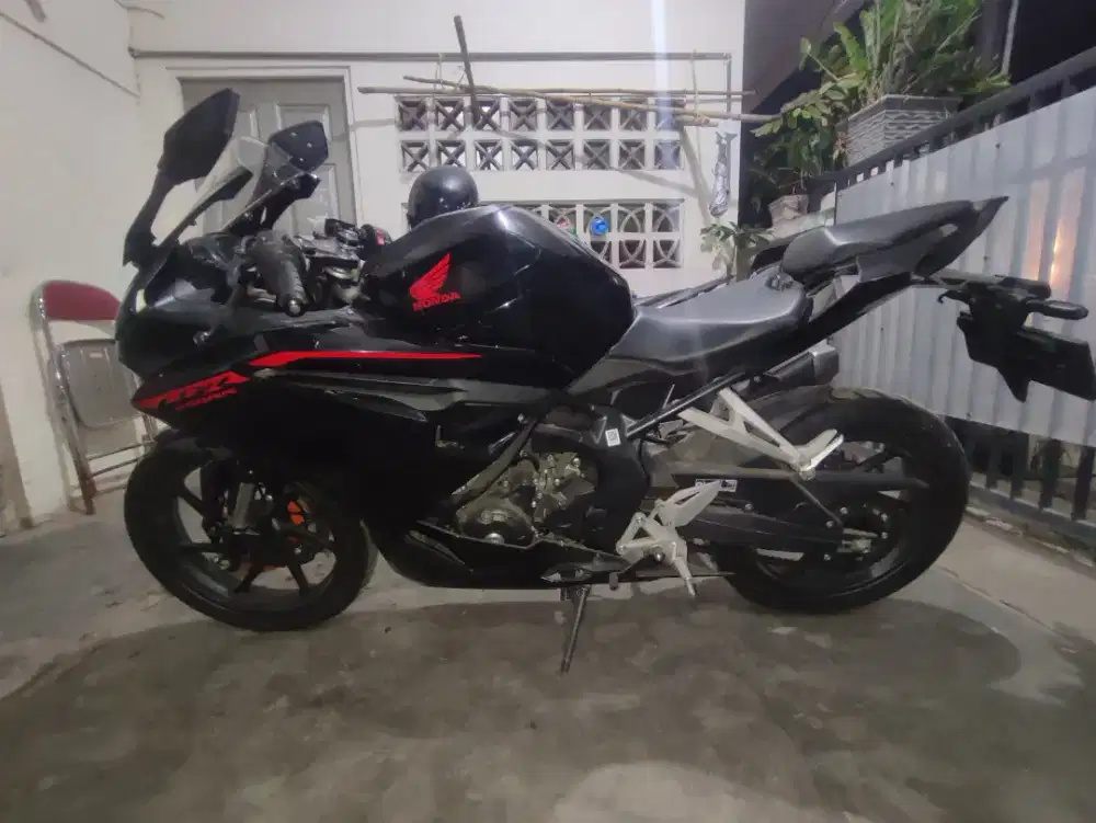 CBR250RR BLACKFREEDOM 2023