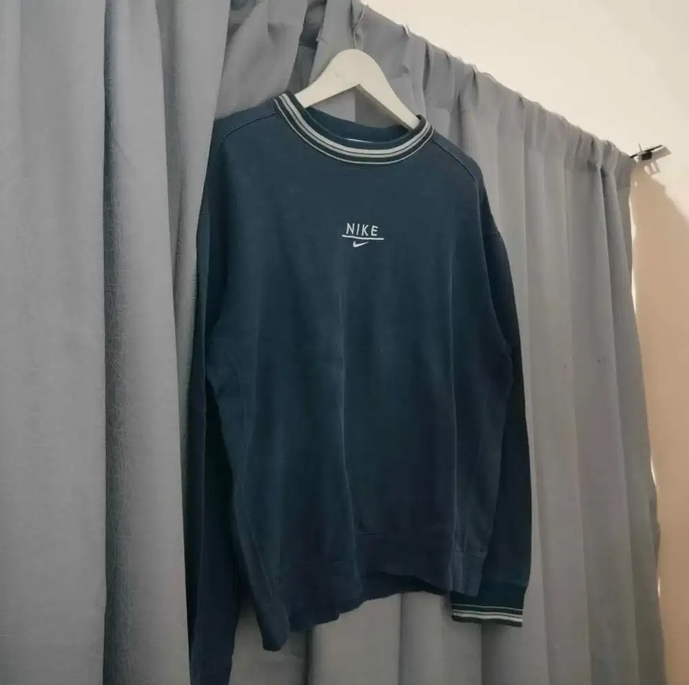 Crowneck nike dan hoodie covernat