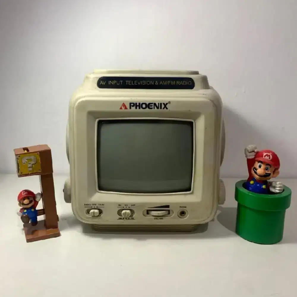 Tv jadul kecil istimewa