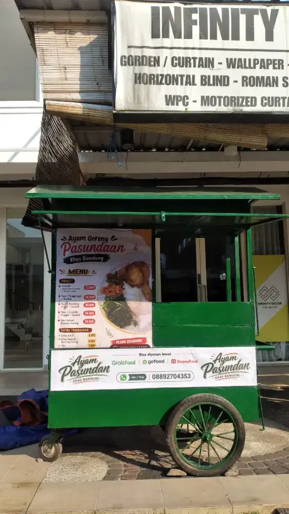 dijual rombong bekas jual nasgor dan ayam goreng