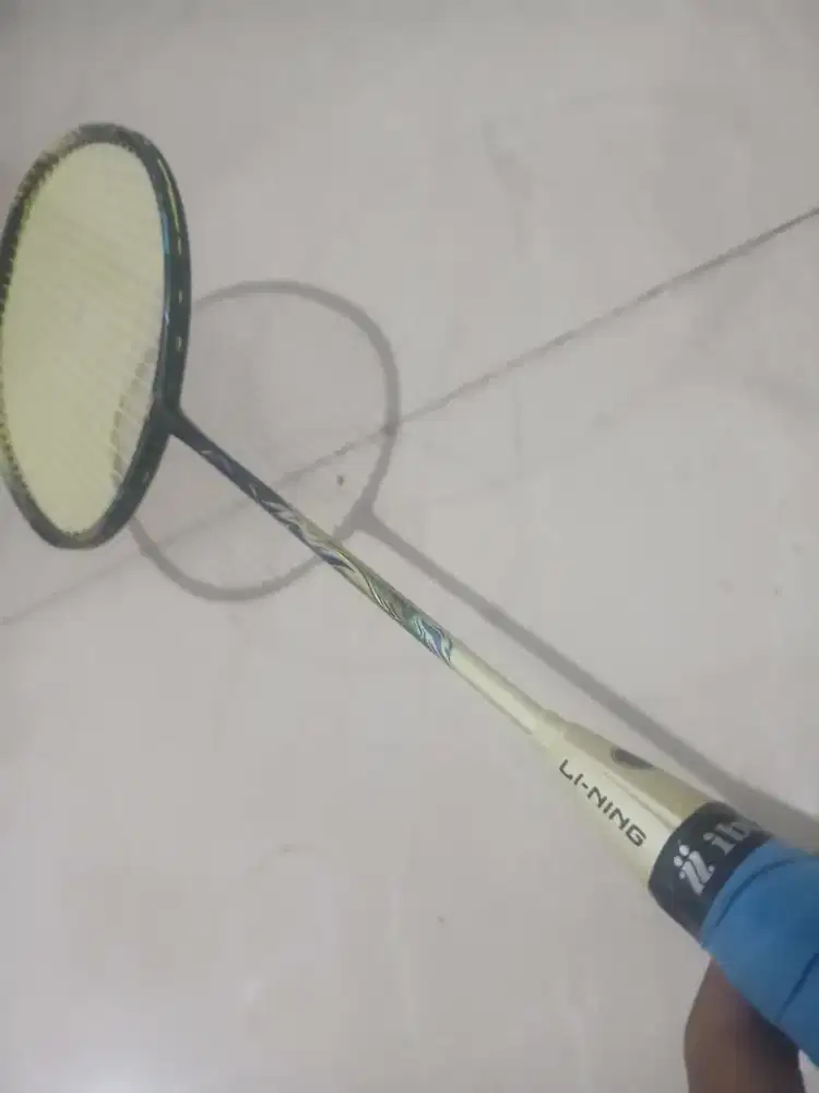 Raket li-ning axforce 100 original