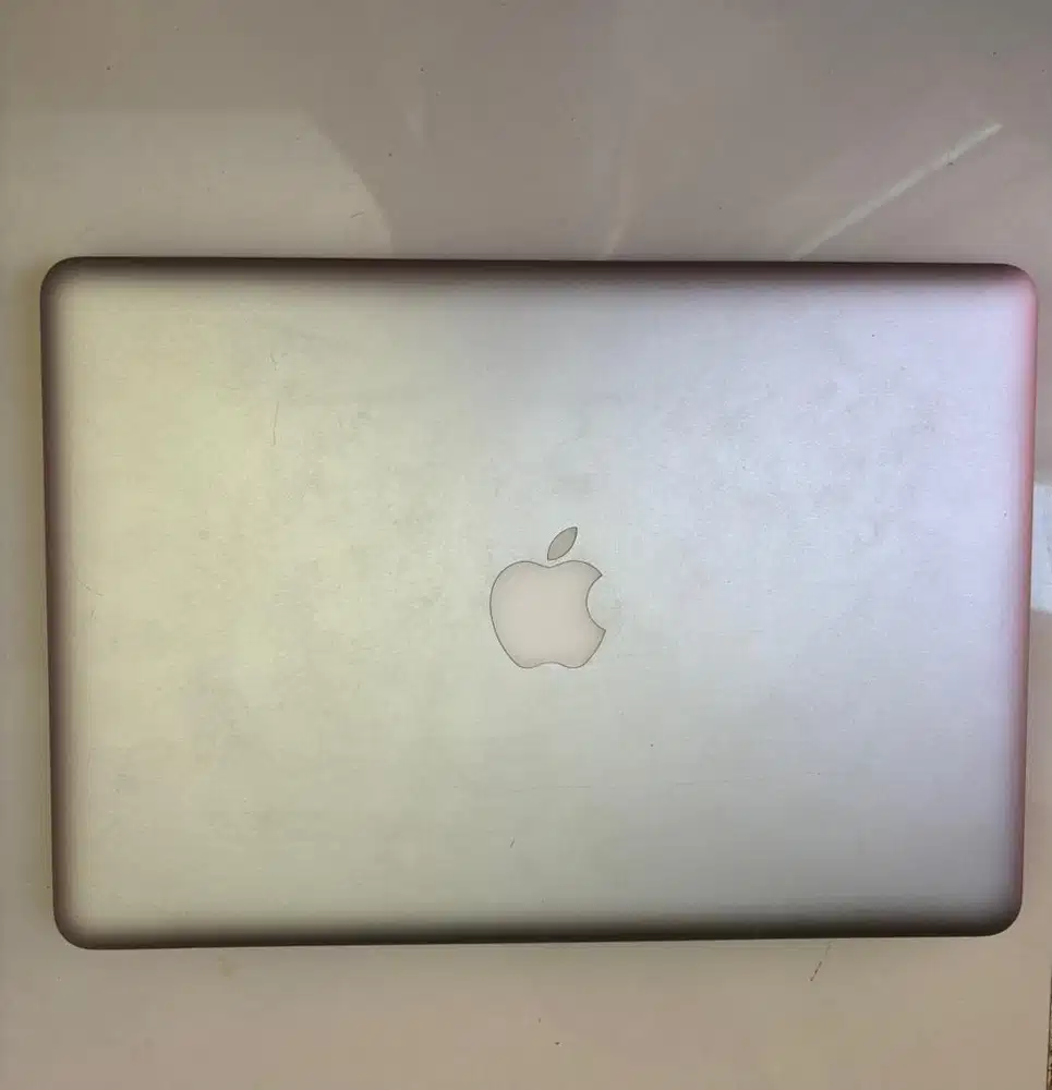 Apple Macbook Pro 13 Mid 2012 hanya laptop dan charger original
