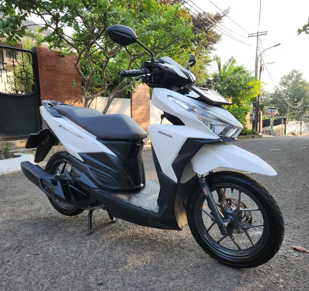 Seperti baru! HONDA NEW VARIO 125 FI LED OLD 2017 Pajak Panjang
